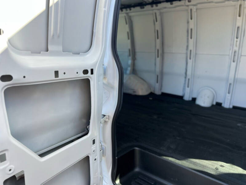 2021 Chevrolet Express 2500