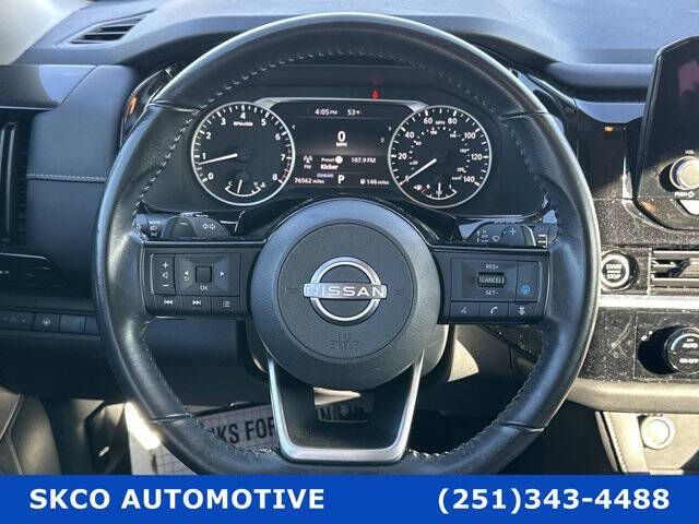 2022 Nissan Pathfinder SV