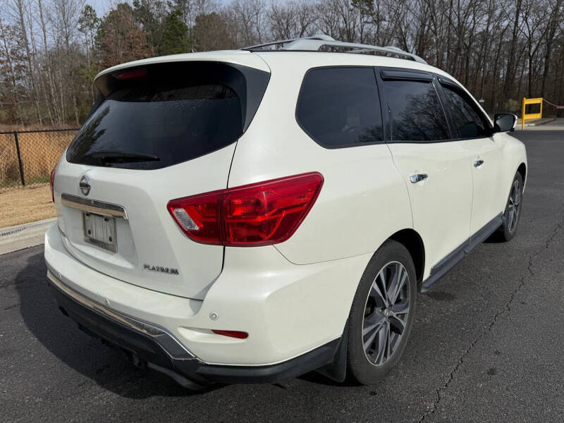 2017 Nissan Pathfinder Platinum