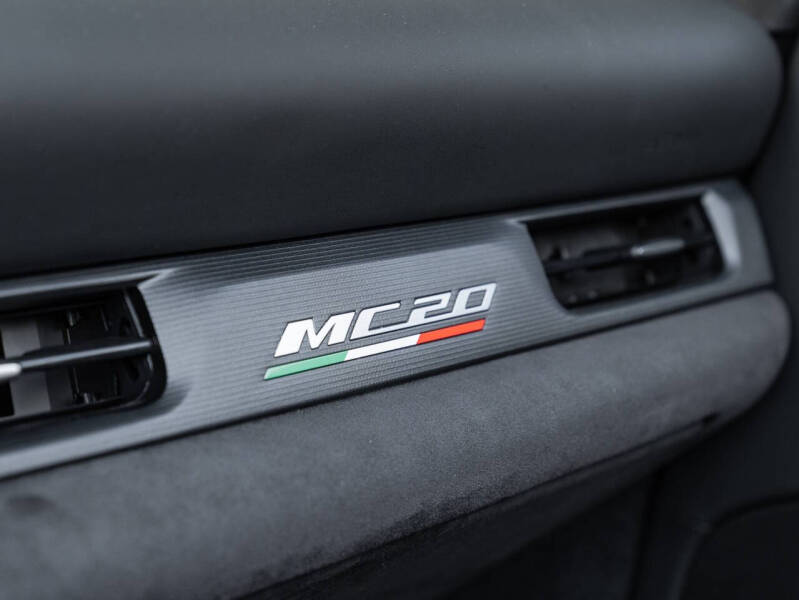 2023 Maserati MC20 Cielo