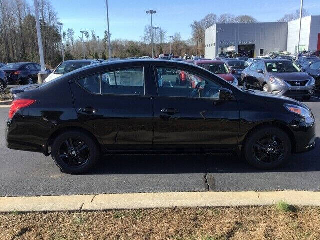 2019 Nissan Versa S Plus