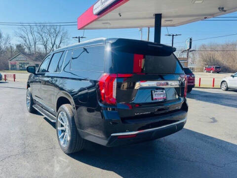 2023 GMC Yukon XL SLT