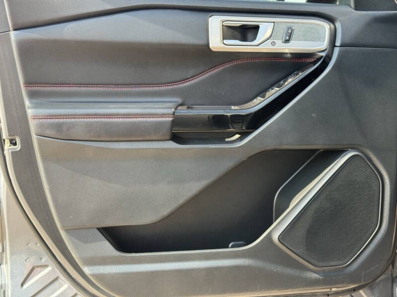 2022 Ford Explorer ST-Line