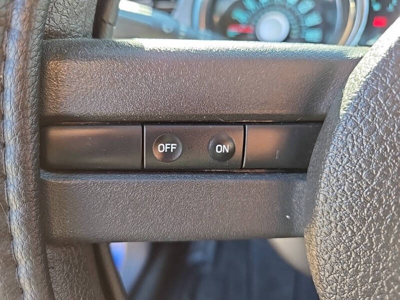 2012 Ford Mustang V6 Premium