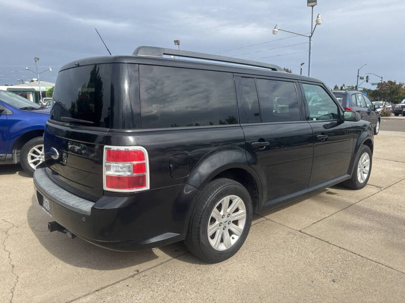 2010 Ford Flex SE