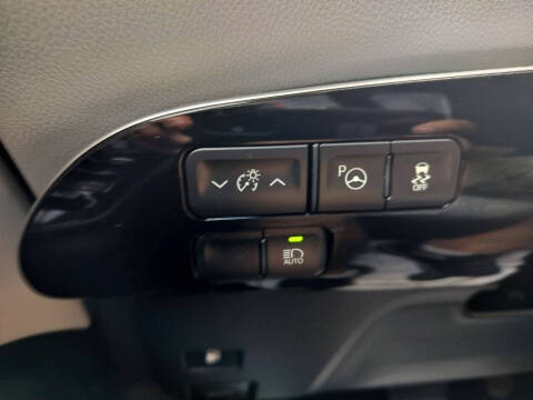 2017 Toyota Prius Four Touring