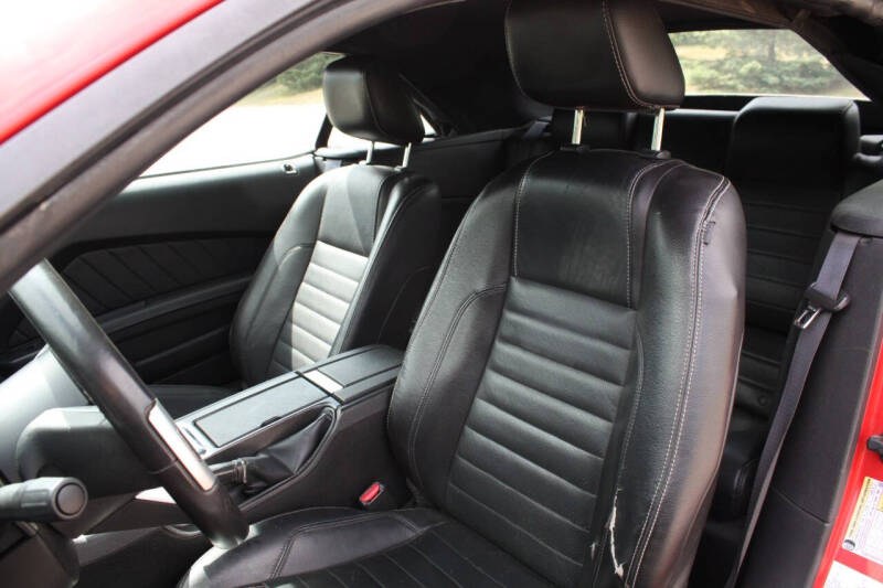 2010 Ford Mustang V6