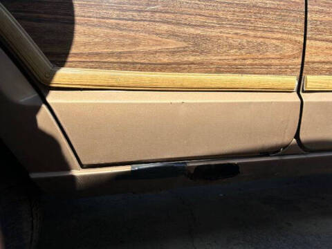 1988 Jeep Grand Wagoneer