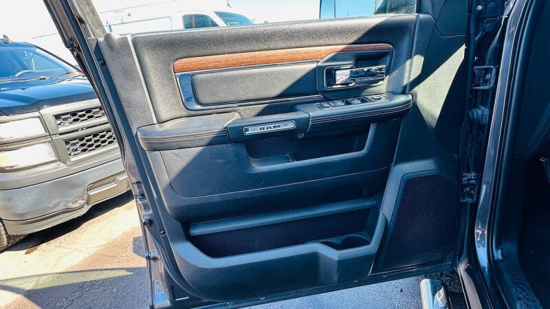 2016 RAM 2500 Laramie