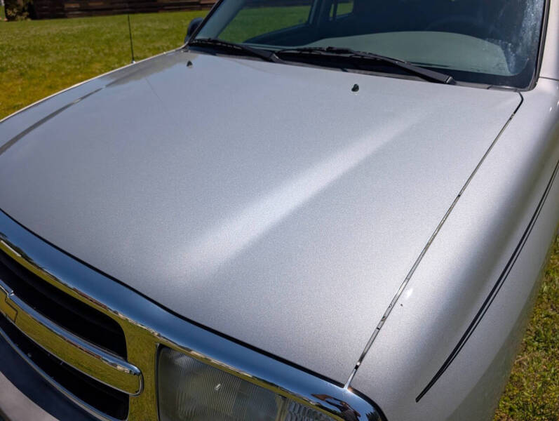 2004 Chevrolet Tracker
