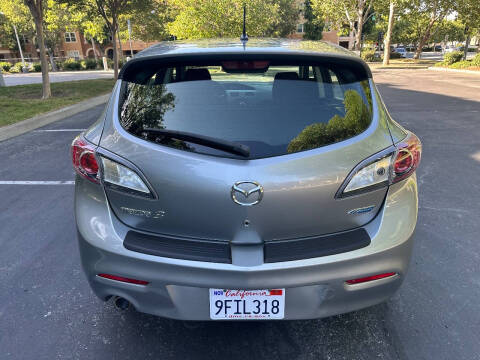 2013 Mazda MAZDA3 i Touring