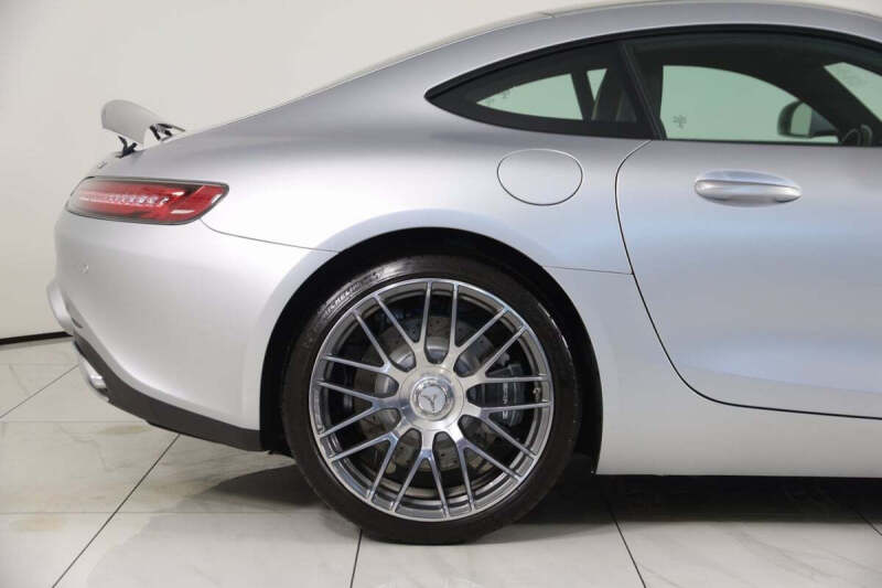 2017 Mercedes-Benz AMG GT