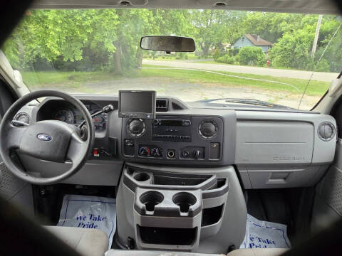 2012 Ford E-Series E-150