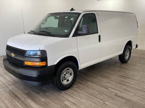 2022 Chevrolet Express for sale at TRAVERS GMT AUTO SALES - Autos para ti in Florissant MO