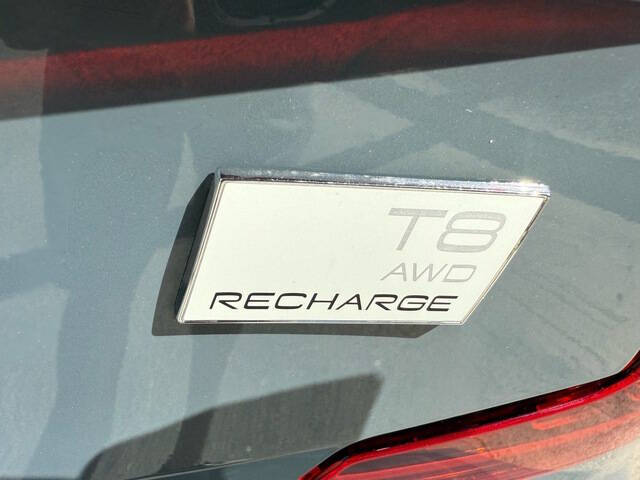 2024 Volvo S60 Recharge T8 Plus Dark Theme