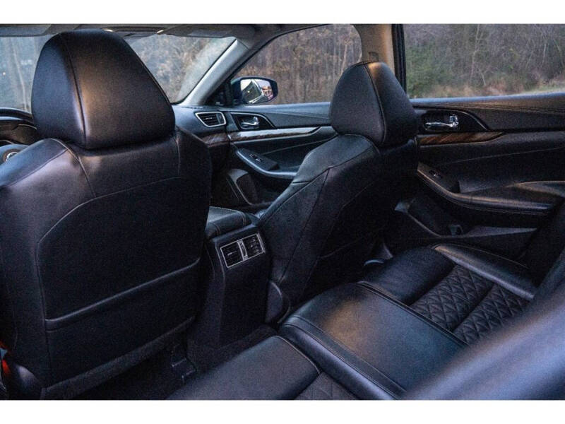 2017 Nissan Maxima Platinum