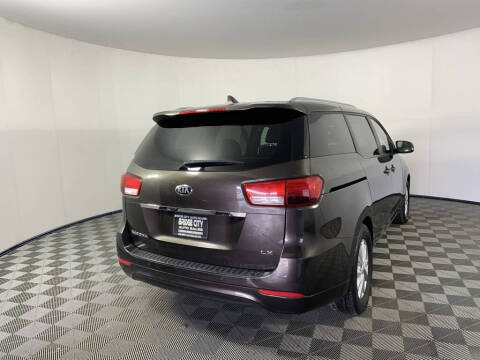 2017 Kia Sedona LX