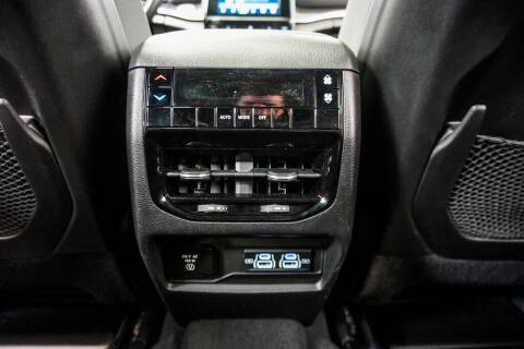 2022 Jeep Grand Cherokee L Altitude