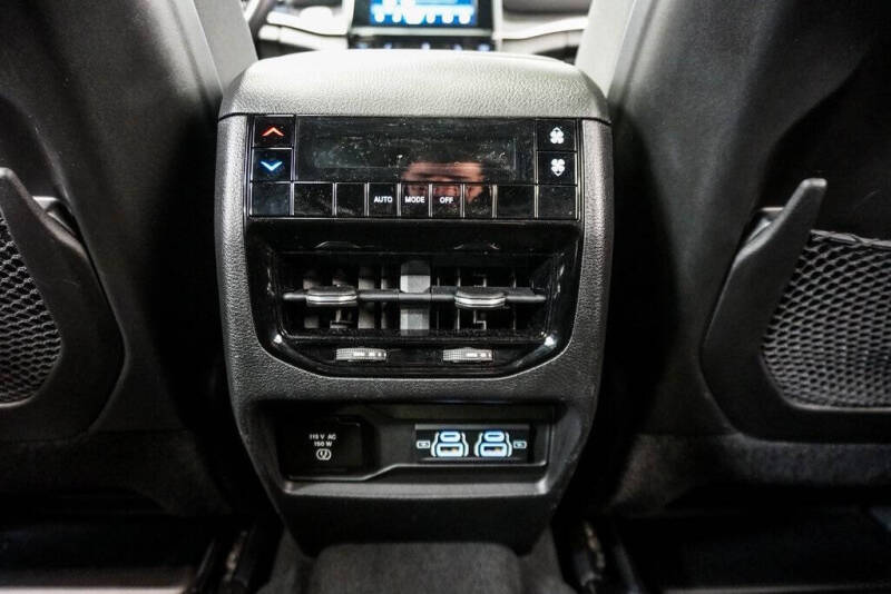 2022 Jeep Grand Cherokee L Altitude