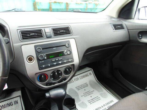 2005 Ford Focus ZX3 SE