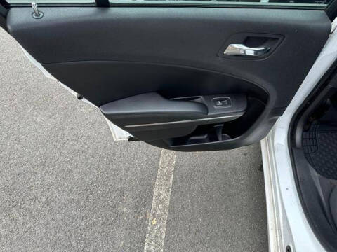 2011 Dodge Charger SE