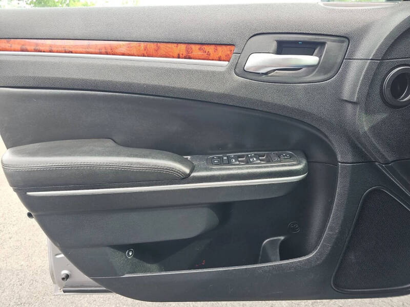 2014 Chrysler 300