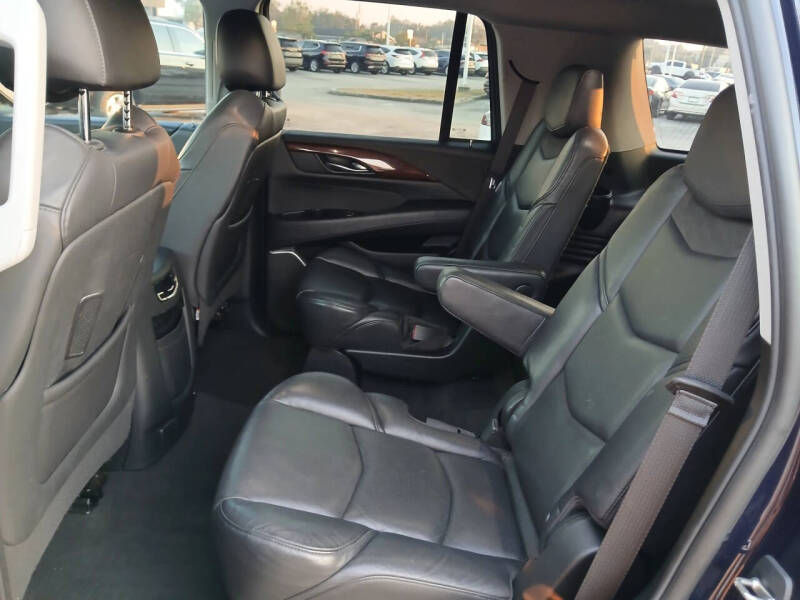 2019 Cadillac Escalade Standard