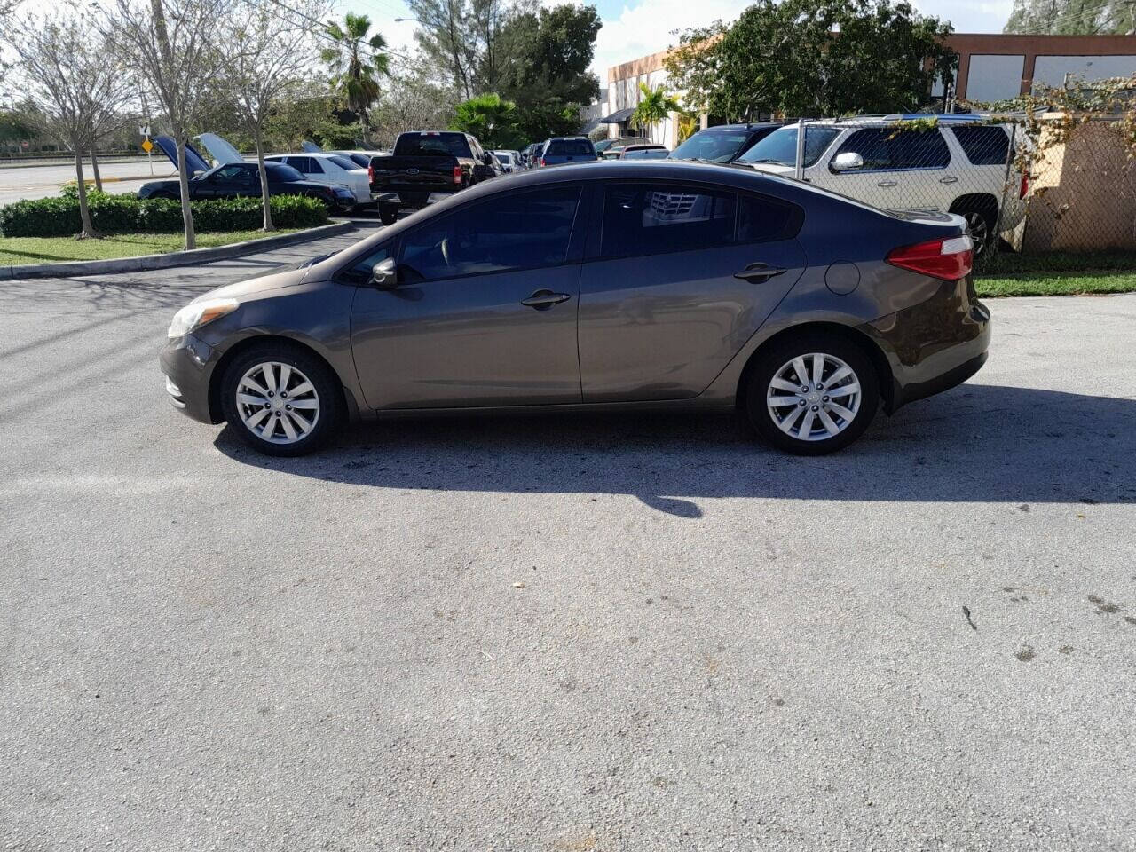 2014 Kia Forte Sedan - $5,450