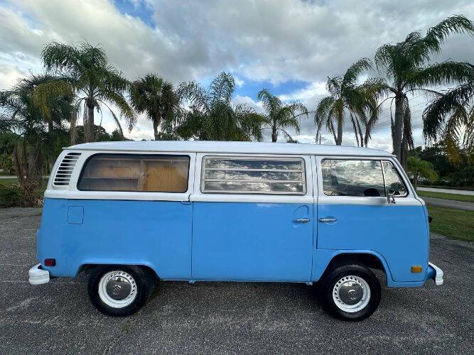 1973 Volkswagen Bus
