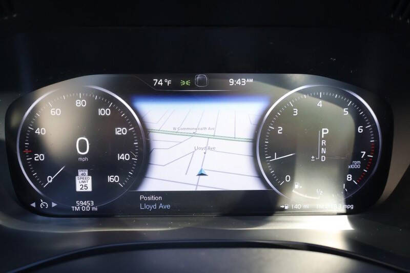 2020 Volvo XC60 T5 Momentum