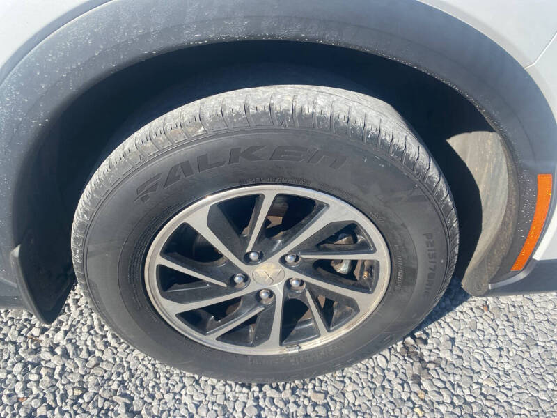 2022 Mitsubishi Eclipse Cross ES