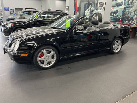 2002 Mercedes-Benz CLK for sale at Autobahn Motorsports in Willow Grove PA