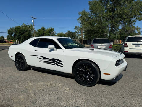 2013 Dodge Challenger SXT