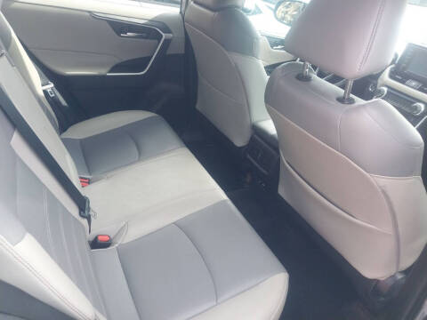 2021 Toyota RAV4 XLE Premium