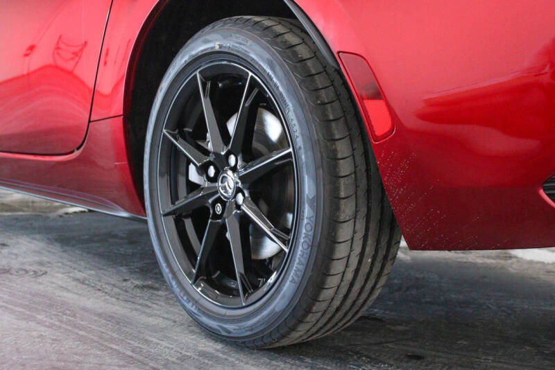 2025 Mazda MX-5 Miata Sport