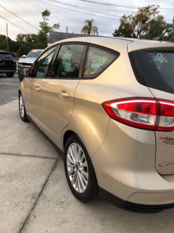 2017 Ford C-MAX Hybrid SE