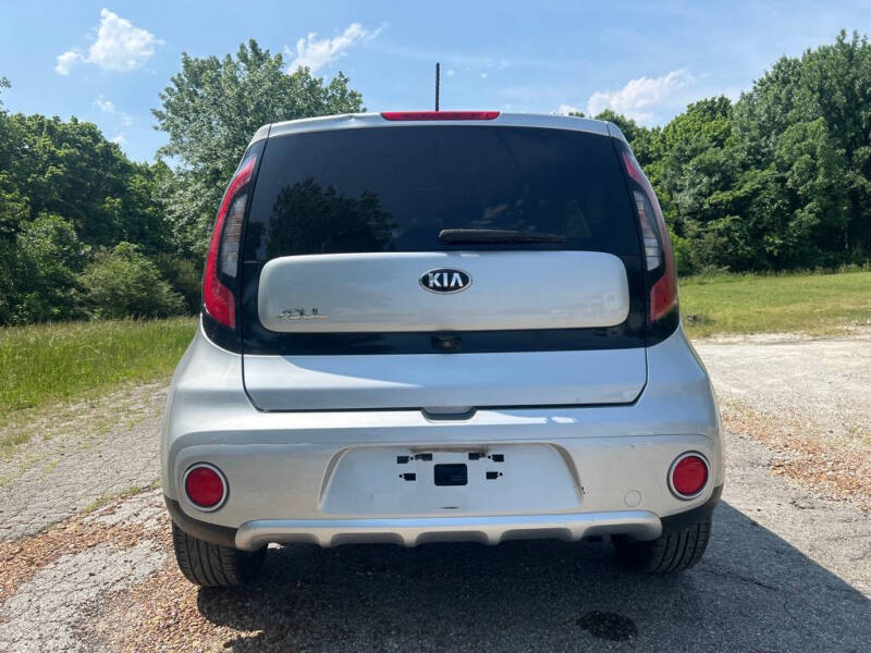 2018 Kia Soul +