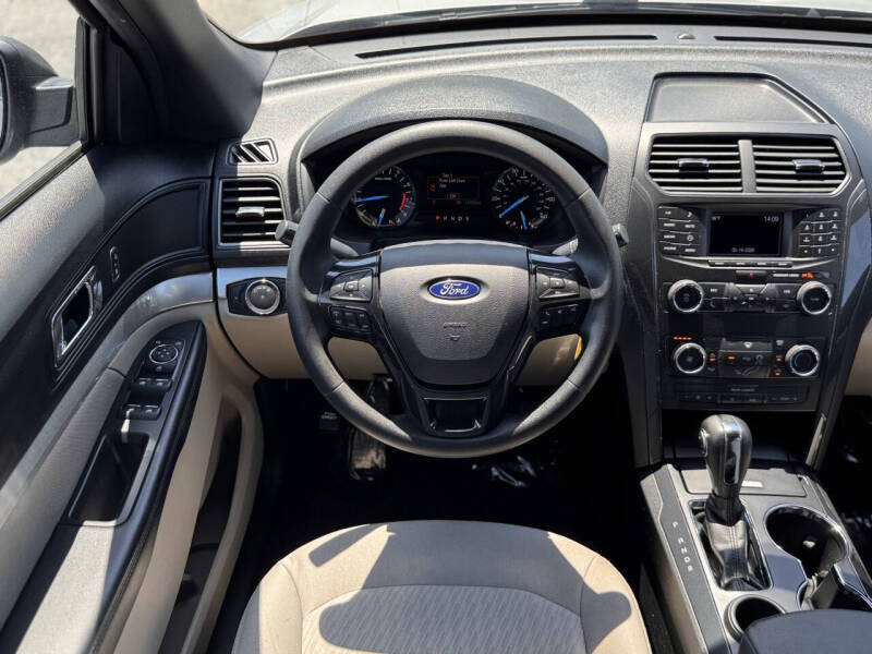 2018 Ford Explorer
