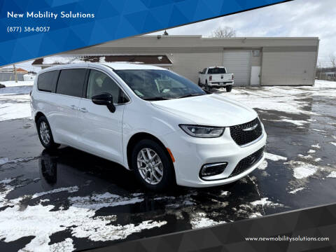 2024 Chrysler Pacifica for sale at New Mobility Solutions in Jackson MI