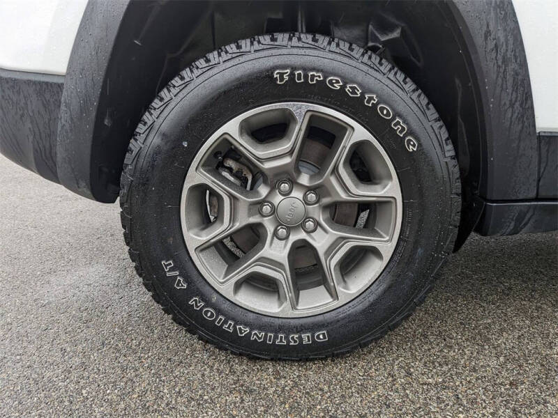 2022 Jeep Cherokee Trailhawk