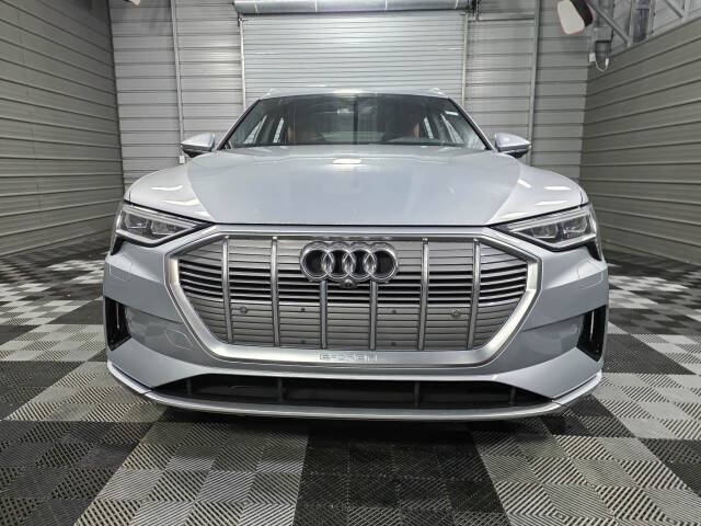 2022 Audi e-tron quattro Premium Plus