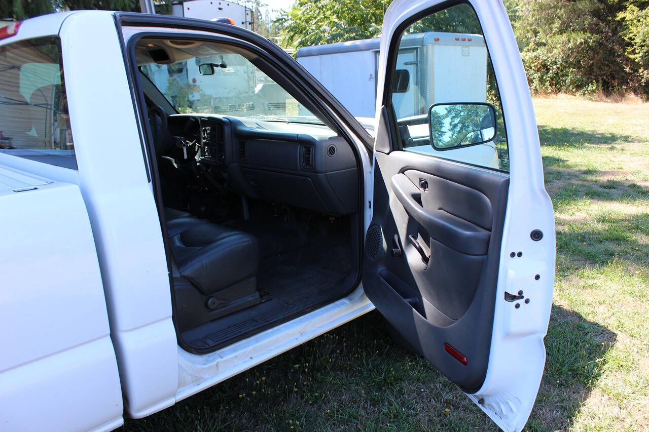 2006 Chevrolet Silverado 2500HD for sale at Connelly Transport & Repair in Corvallis, OR