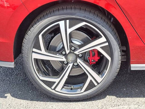 2025 Volkswagen Golf GTI SE