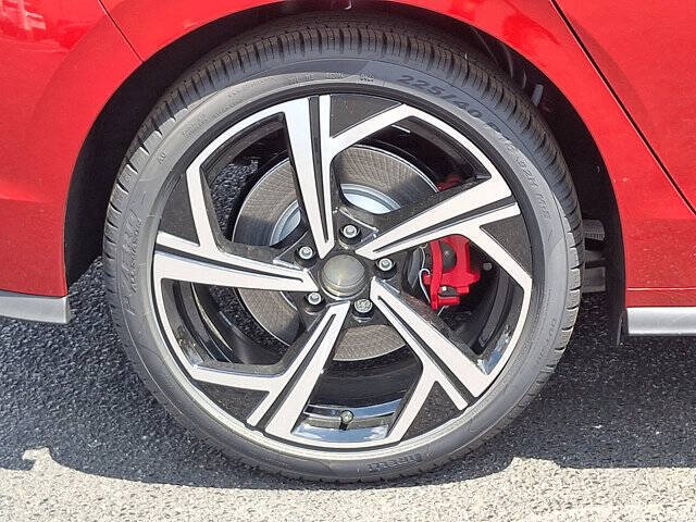 2025 Volkswagen Golf GTI SE