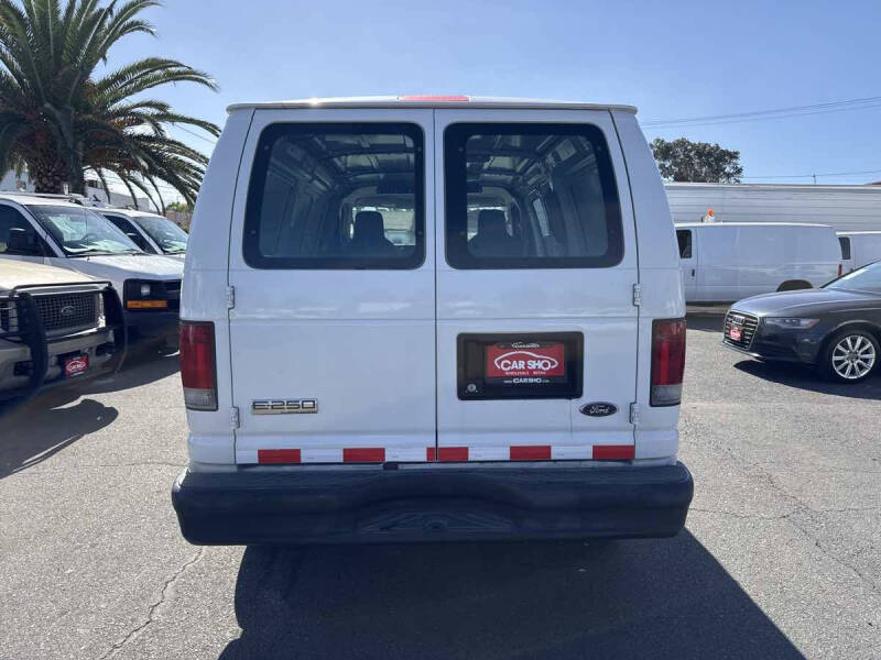 2010 Ford E-Series E-250