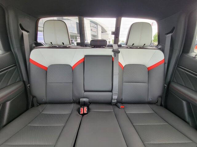 2023 GMC Canyon AT4X