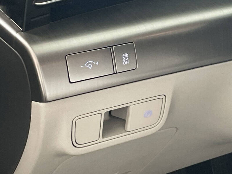 2024 Hyundai Kona Electric SEL