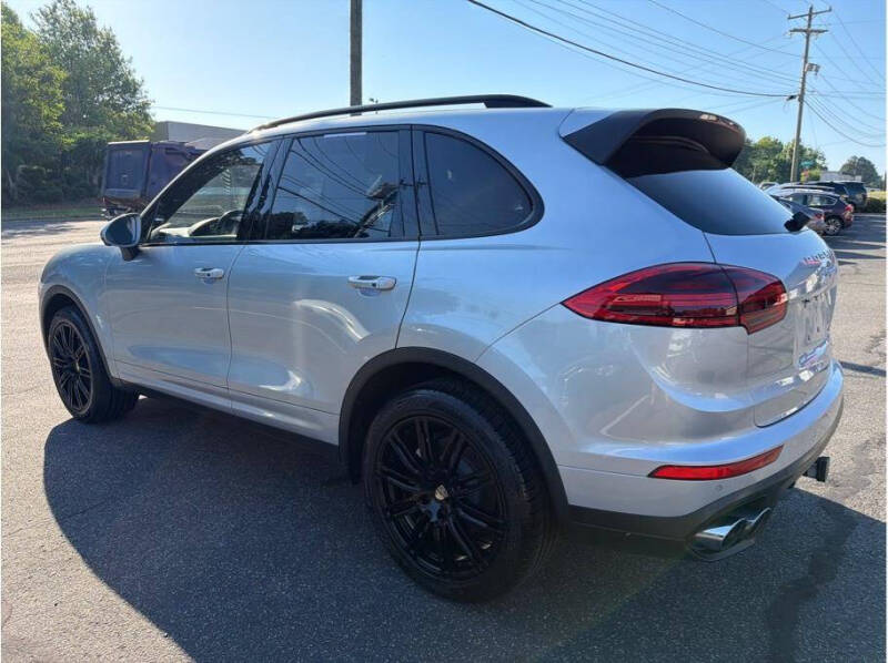 2017 Porsche Cayenne S