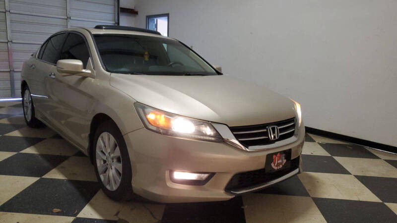 Used 2015 Honda Accord EX with VIN 1HGCR2F73FA035431 for sale in Suwanee, GA
