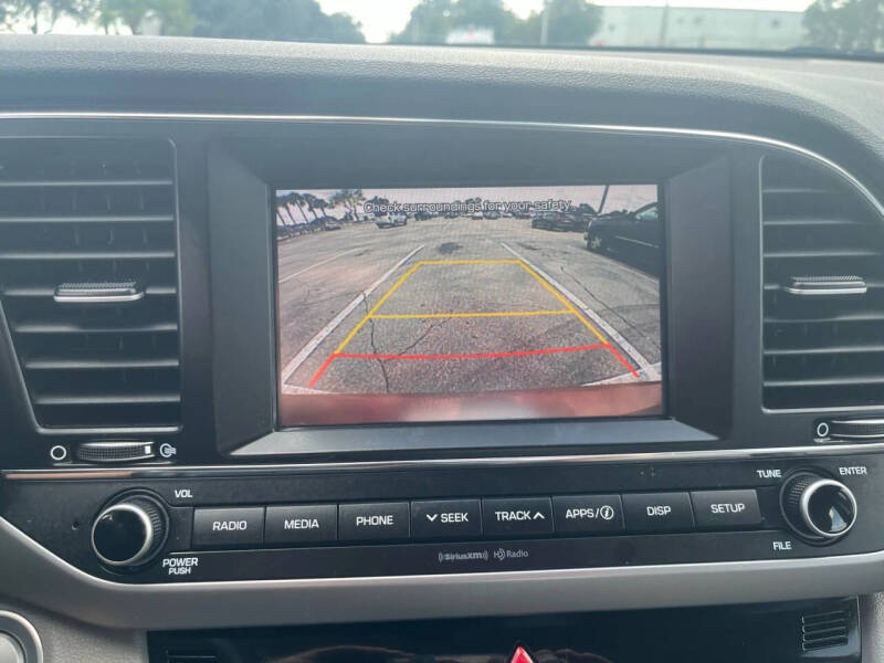 2018 Hyundai Elantra